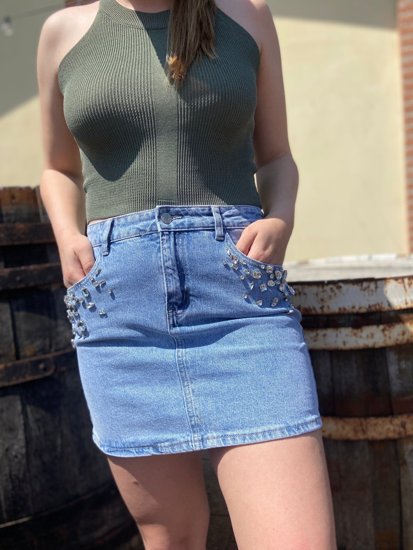 TOP SCOLLO HALTER COSTINA VISCOSA